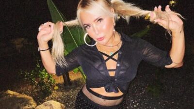 62 yaşındaki Yonca Evcimik’in bikinili pozları yorum yağdırdı; Bodrum ve