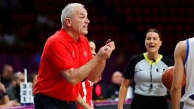 Galatasaray Çağdaş Faktoring Kadın Basketbol Takımı’nda koç değişikliği yaşandı. Kulüp,