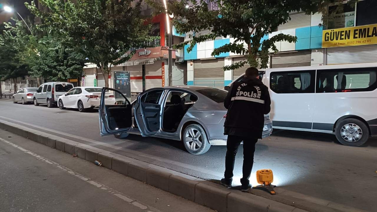 Batman’da Turgut Özal Bulvarı’nda gece saat 03.00 sıralarında iki grup