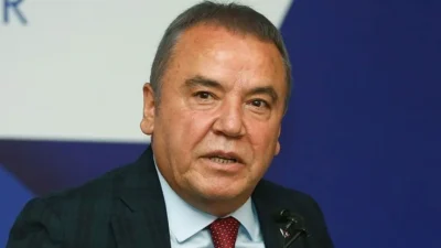 Tutuklu bulunan Antalya Büyükşehir Belediye Başkanı Muhittin Böcek, bu sabah