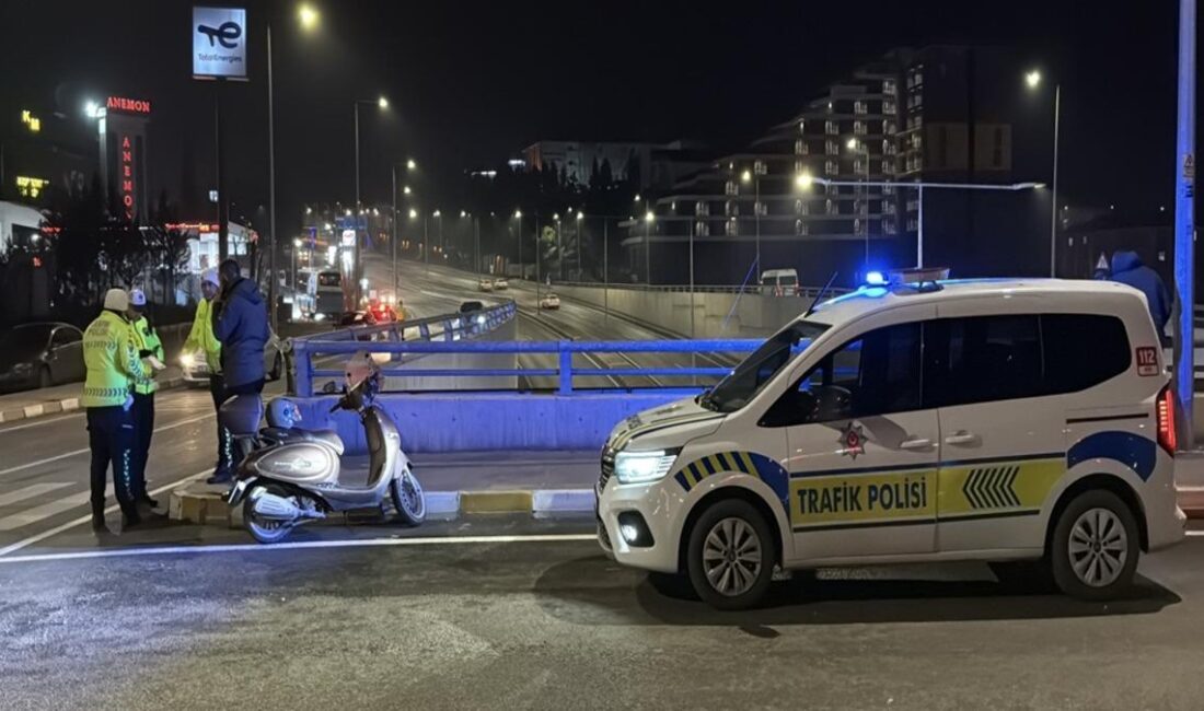 24 yaşındaki Safranbolu Jandarma Komutanlığı’nda görevli astsubay motor kazasında ağır yaralandı Karabük'te meydana gelen motosiklet kazasında, Safranbolu Jandarma Komando Eğitim Merkez