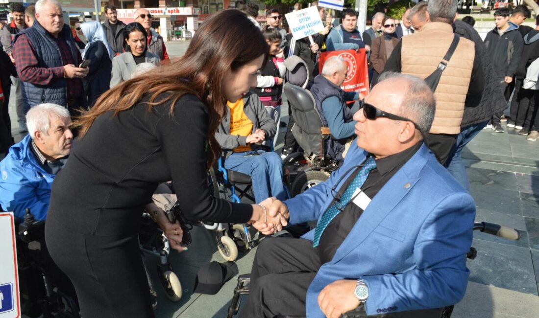 Avukat ve politikacı Müge Gezginci Ünsal Konyaaltı Belediyesi adına katıldığı
