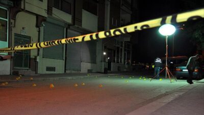 Şanlıurfa’nın Bozova ilçesi Kırsal Ağveren Mahallesi’nde 13 yaşındaki M.D., ağabeyi