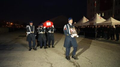 Muş’un Korkut ilçesinde İlçe Jandarma Komutanı Üsteğmen Ali Kablan, makam
