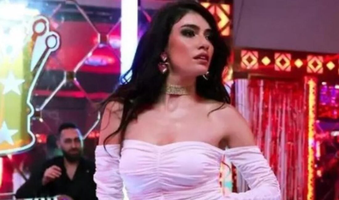 İnci Taneleri dizisinin “Dilber” karakterine hayat veren Hazar Ergüçlü, sosyal
