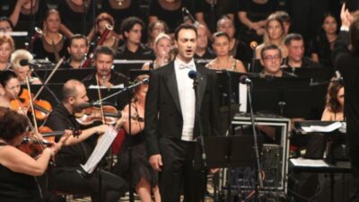 İstanbul Devlet Opera ve Balesi (İDOB) koro sanatçısı Emrah Erdem