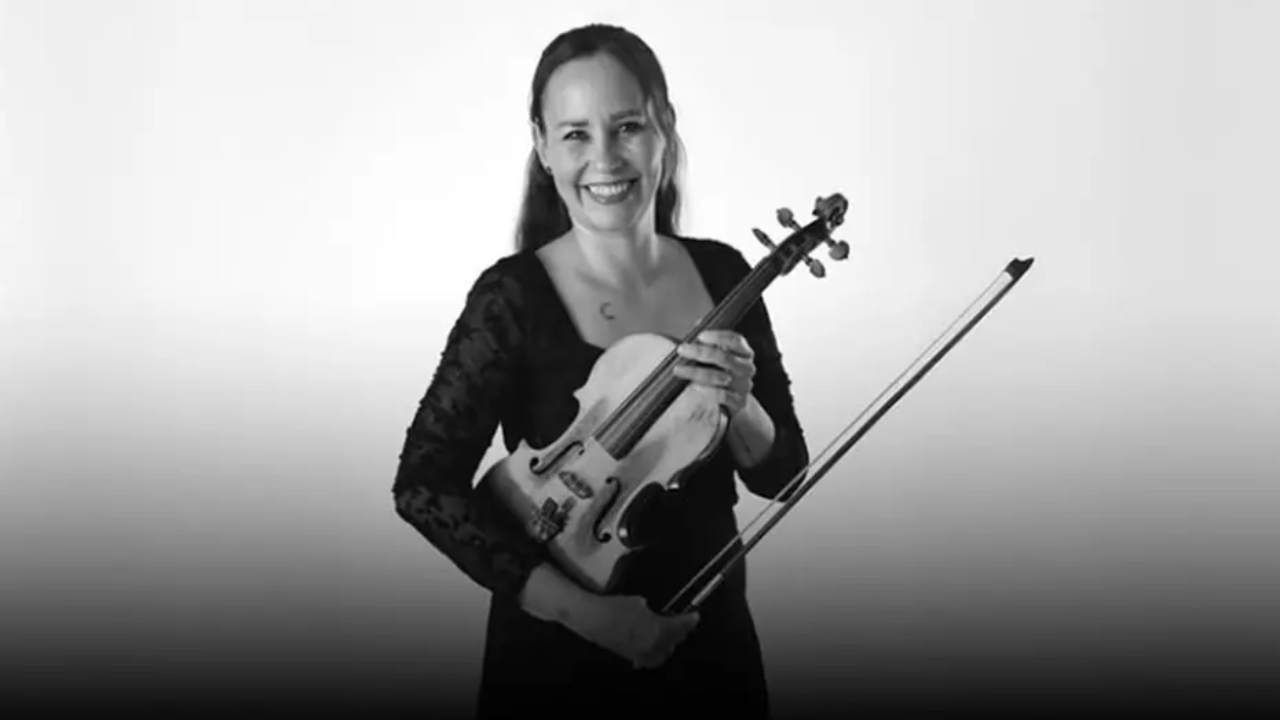 İzmir Devlet Senfoni Orkestrası’nın başkemancısı Deniz Özasker, geçirdiği beyin kanaması