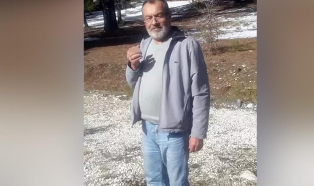 Burdur’da Acı Kayıp: Misafirliğe Gittiği Evin Önünde Fenalaşan Orhan Akçay Hayatını Kaybetti Burdur Şirinevler Mahallesi'nde şeker hastası Orhan Akçay, otomobile bindiği esnada