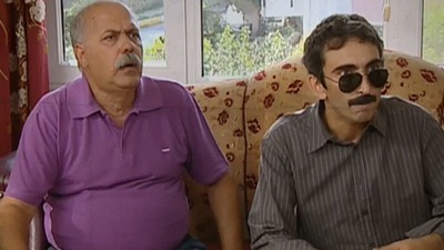 Geniş Aile dizisindeki Ali Ekber Elagöz rolüyle tanınan usta oyuncu