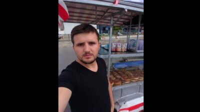 Sakarya’nın Arifiye ilçesinde yaşayan 34 yaşındaki Yusuf Coşkun evinde kendini
