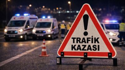 Mersin Akdeniz ilçesi Bekirde Kavşağı'nda meydana gelen feci kazada, refüjde