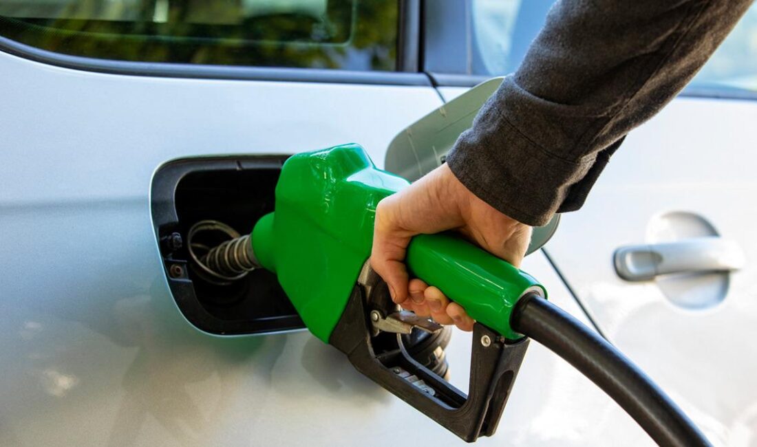 Hürmüz Boğazı gerilimi sonrası brent petrolün fiyatı 93 doları buldu.