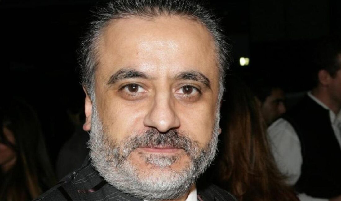 Ünlü yapımcı Erol Köse, Maslak Ağaoğlu 1453'teki evinin 16. katından