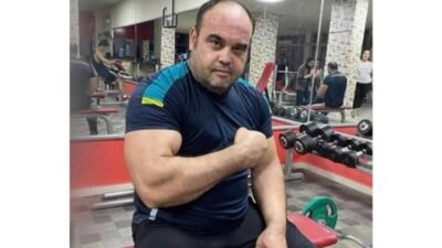 Denizli'nin Serinhisar ilçesine bağlı Yatağan Mahallesi'nde yaşayan bilek güreşi sporcusu