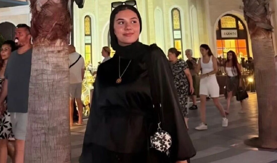 Van YYÜ’yü yasa boğan veda: Eczacılık öğrencisi Elif Taymur’un 16 yıllık mücadelesi acı bitti! Van YYÜ Eczacılık Fakültesi 4. sınıf öğrencisi Elif Taymur, kaldığı