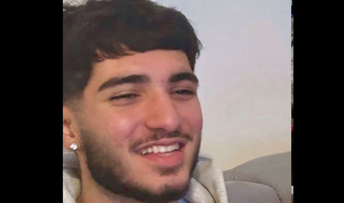 Londra’da Öldürülen Berkan Demir’in Cenazesinde Gözyaşları Sel Oldu! İngiltere’nin başkenti Londra’da geçtiğimiz günlerde uğradığı bıçaklı saldırı sonucu hayatını