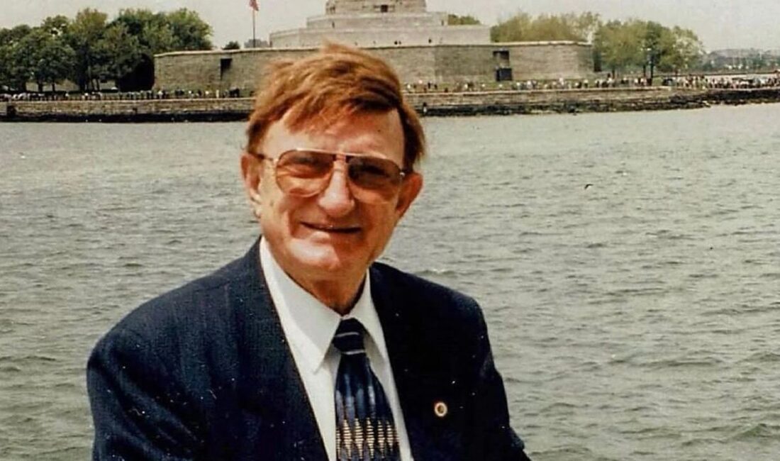 Amerika’daki Türklerin “Ata Bey”i Dr. Muzaffer Ata Erim Vefat Etti Amerika Birleşik Devletleri'ndeki Türk toplumunun örgütlenmesinde yarım asrı aşkın süre