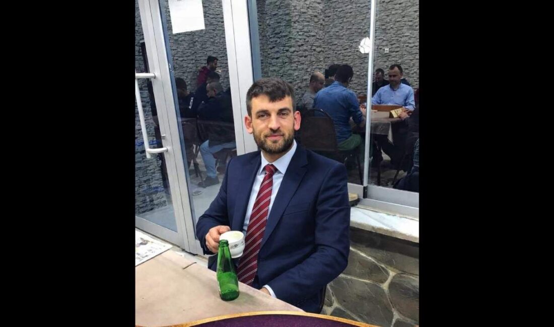 Doğum gününe 7 gün kalmıştı! Mücahit Kurtuluş’un acı sonu Sakarya Adapazarı Güneşler Mahallesi’nin tanınmış esnaflarından Mücahit Kurtuluş (41), iş
