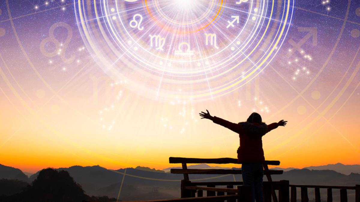 Günlük burç yorumları, astroloji tahminleri ve burç özelliklerini öğrenin. Koç'tan