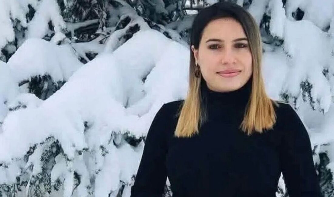 35 Yaşındaki Öğretmen Esra Şentürk ve Babası Kadem Şentürk Kazada Hayatını Kaybetti! Ordu’da feci kaza: 35 yaşındaki öğretmen Esra Şentürk ve babası