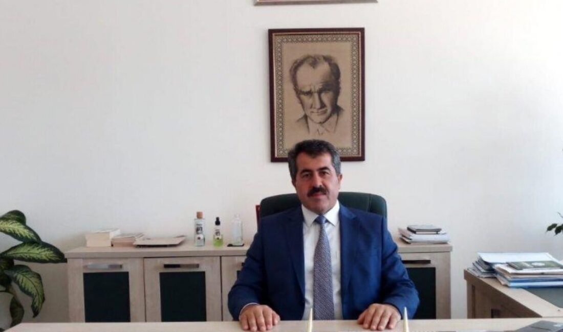 Balıkеsir’in Kepsut ilçesinde uzun yıllardır İlçе Millî Eğitim Müdürü olarak