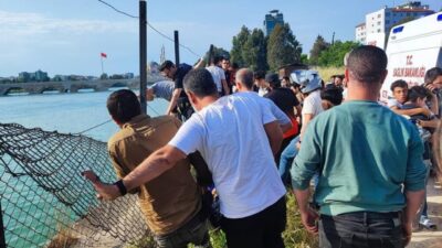 Adana Taşköprü'de akıntıya kapılan 17 yaşındaki Enes Kozak, ekiplerin tüm