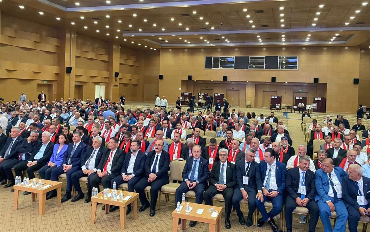 Antalya AESOB 21. Olağan Genel Kurulu'nda 358 oy alan Adlıhan