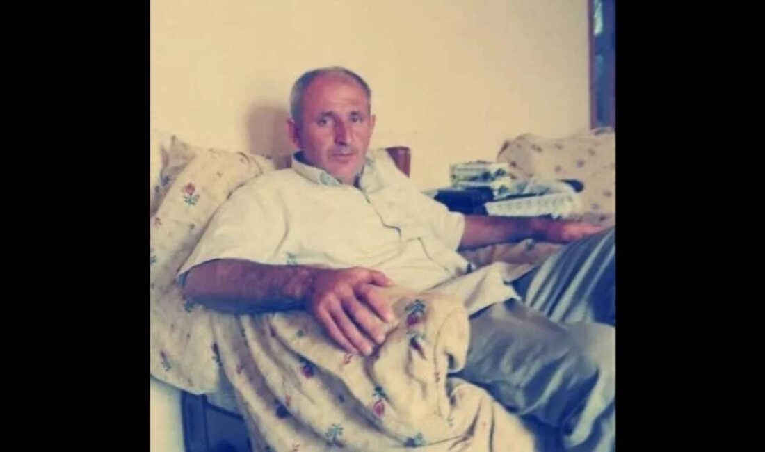 İnegöl sanayisinin tanınan simalarından Mehmet Daşdemir, Yeniceköy Mahallesi'ndeki metal doğrama