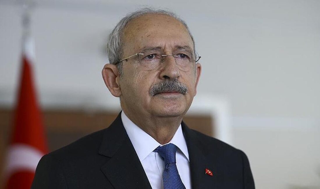 Kılıçdaroğlu’nun grup talebi neden reddedildi? CHP’de kriz CHP'de 'mutlak butlan' gerilimi sürüyor. Kılıçdaroğlu'nun grup toplantısı başvurusu neden