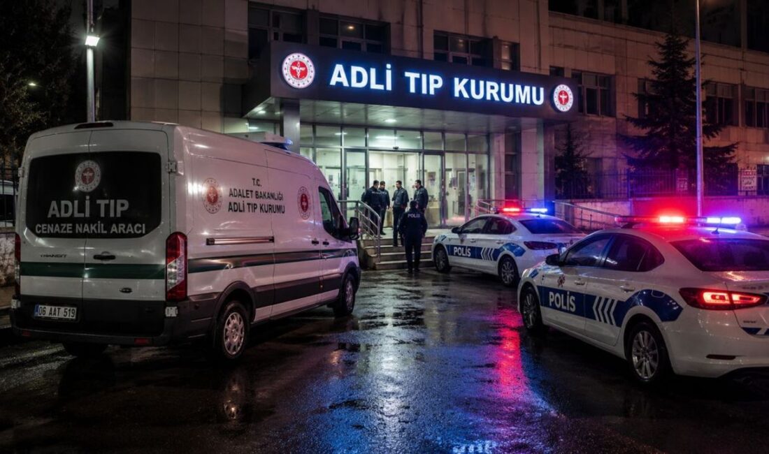 Ege Üniversitesi Öğrencisi Zeynep Dicle Çalışır Yaşamını Yitirdi Zeynep Dicle Çalışır'ın ölümü Ege Üniversitesi'ni yasa boğdu. Zübeyde Hanım