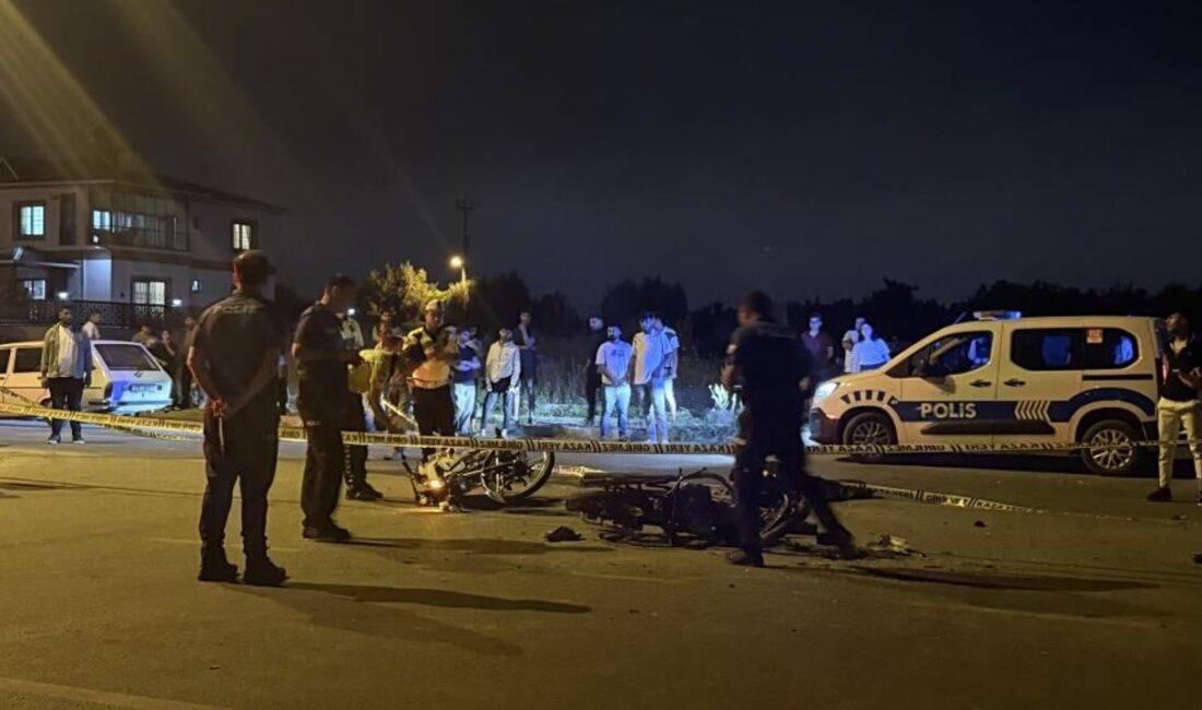 Mersin Akdeniz’de Motosiklet Kazası: 22 Yaşındaki Genç Öldü Mersin'de 22 yaşındaki Ahmed Almsitef'in öldüğü kazada yaralanan Mahmoud Elubey