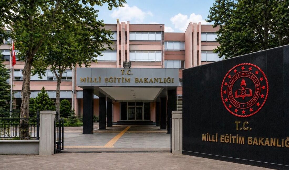 Milyonlarca öğrenci için e-Karne ekranı erişimde! 2026 MEB karne sorgulama