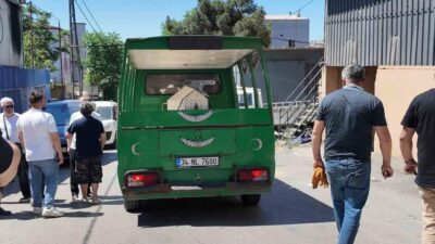 Pendik Velibaba Mahallesi Umut Sokak'ta bir iş yerinde Y.İ.tabancayla intihar