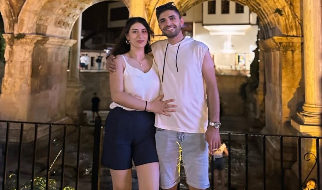 Hasan Samur Zehra Samur Trafik Kazası Afyon: Uşak Eşmeli Uzman Çavuş Hayatını Kaybetti Hasan Samur, 27 yaşında, Uşak Eşme doğumlu ve Afyonkarahisar İl