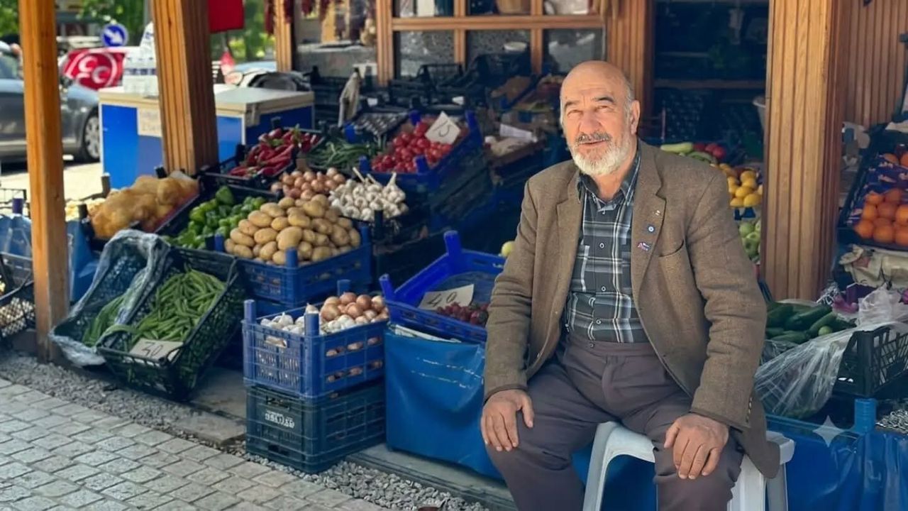 100 yıllık manav geleneğini sürdüren Aydoğan Bilgen hayatını kaybetti. Cenazesi